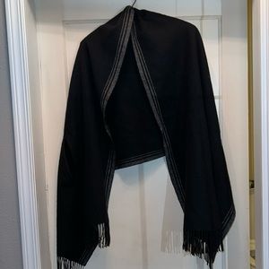 Ladies cashmere shawl poncho side arm slots black gray